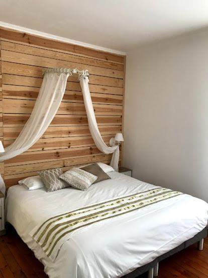 L'Hostellerie De Sevremont Saint-Michel-Mont-Mercure Dış mekan fotoğraf
