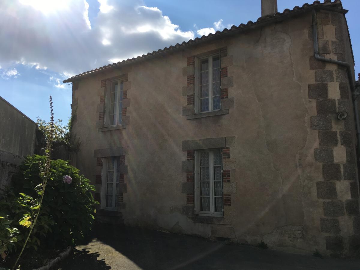 L'Hostellerie De Sevremont Saint-Michel-Mont-Mercure Dış mekan fotoğraf